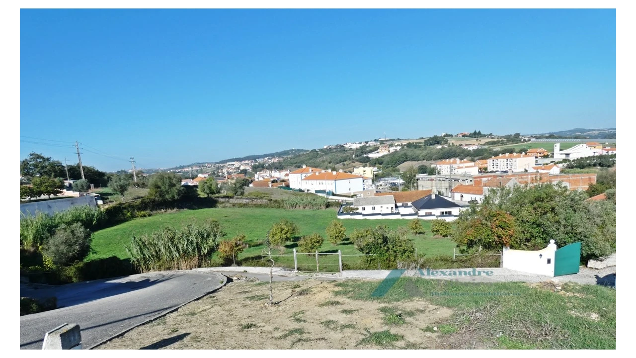 Terreno para Venda em Milharado Foto 13