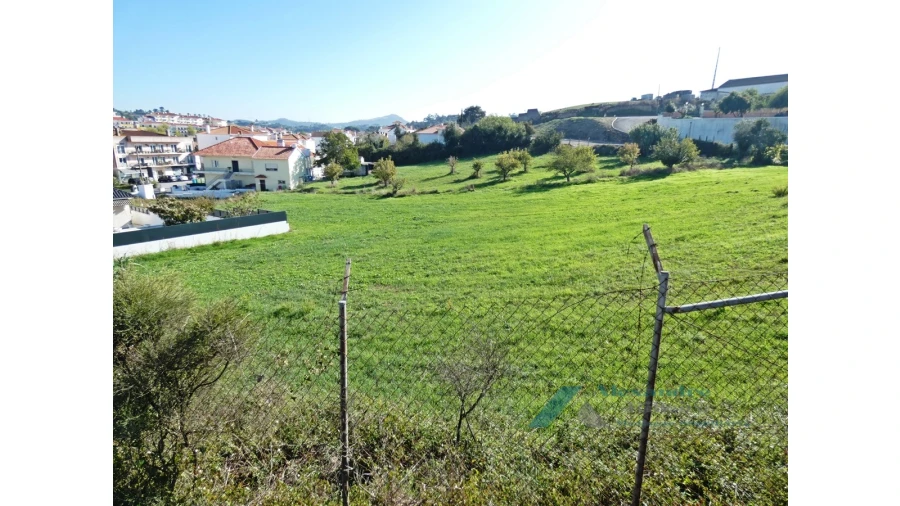 Terreno para Venda em Milharado Foto 4