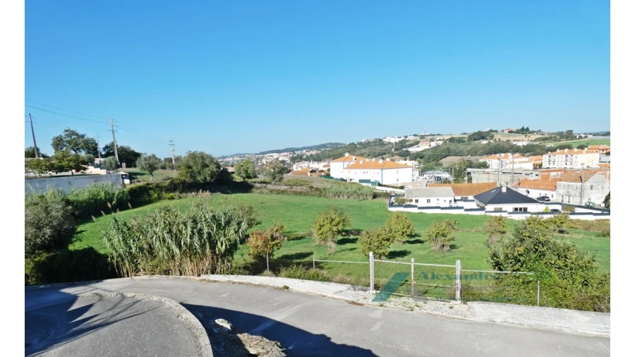 Terreno para Venda em Milharado Foto 3