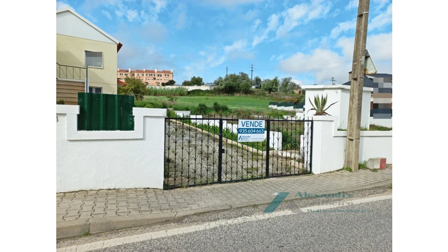 Terreno para Venda em Milharado Foto 1