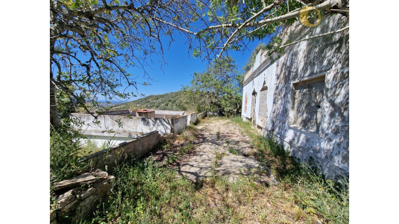 Quinta T5 para Venda em Santa Barbara de Nexe Foto 4