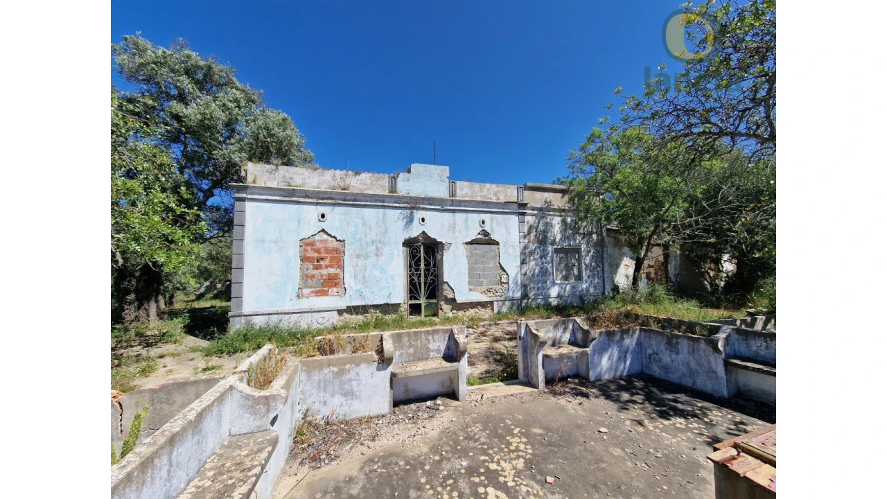 Quinta T5 para Venda em Santa Barbara de Nexe Foto 1