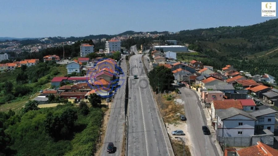 Terreno para Venda em Fânzeres e São Pedro da Cova Foto 12