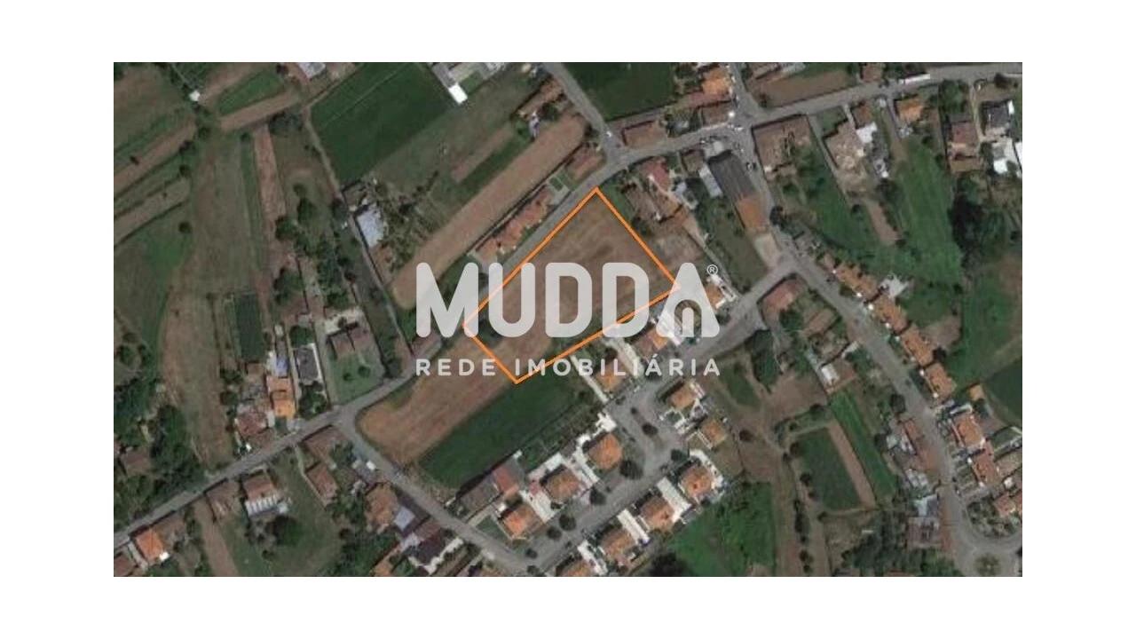 Terreno para Venda em Alquerubim Foto 1