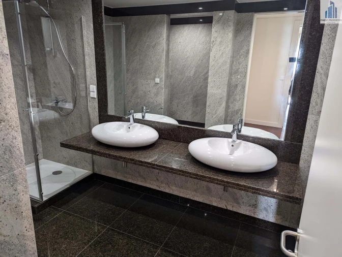 Apartamento T3 para Venda em São Martinho Foto 7