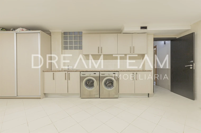 Moradia T4 para Venda em Gambia-Pontes-Alto da Guerra Foto 48