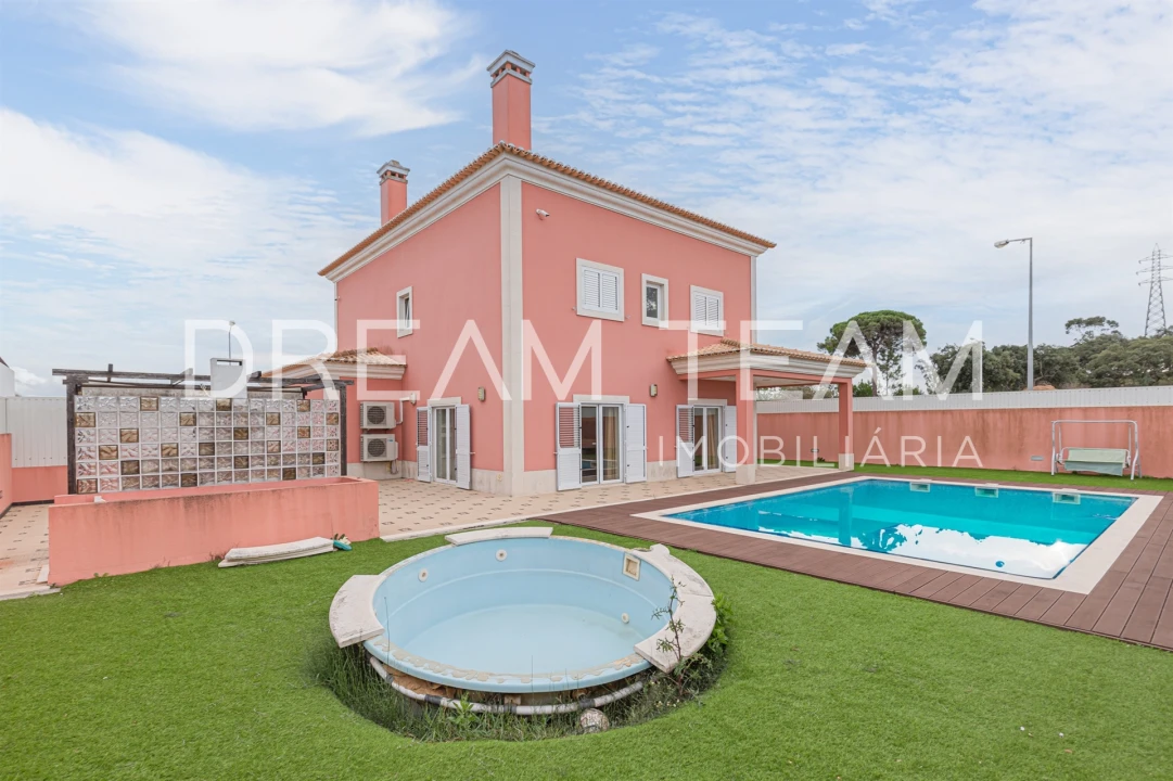 Moradia T4 para Venda em Gambia-Pontes-Alto da Guerra Foto 17