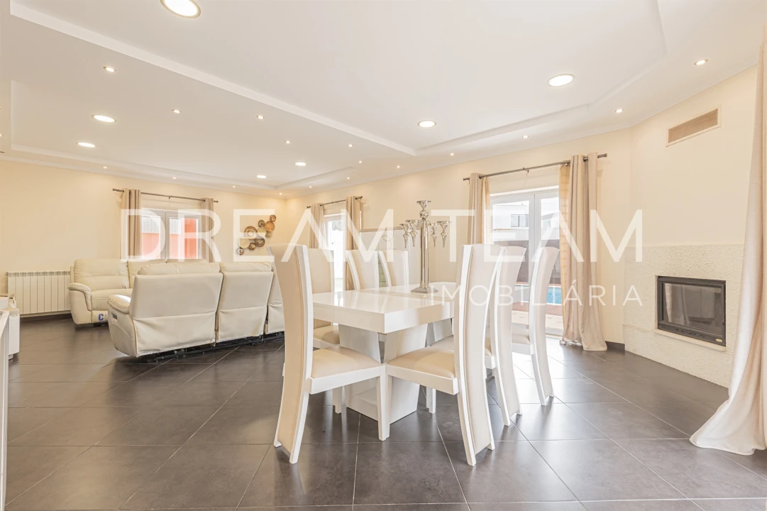 Moradia T4 para Venda em Gambia-Pontes-Alto da Guerra Foto 14