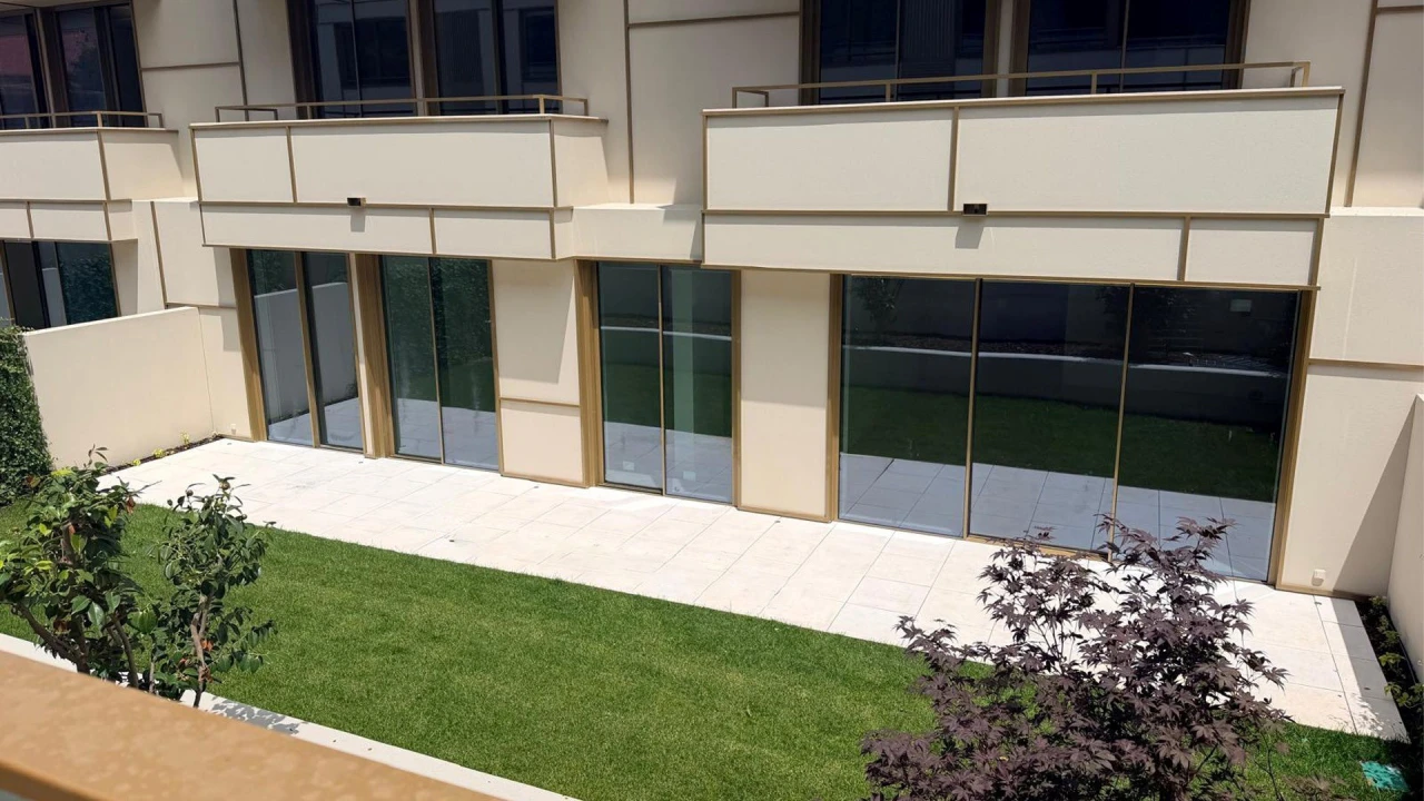 Apartamento T4 para Venda em Lordelo do Ouro e Massarelos Foto 24