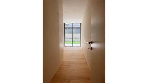Apartamento T4 para Venda em Lordelo do Ouro e Massarelos
