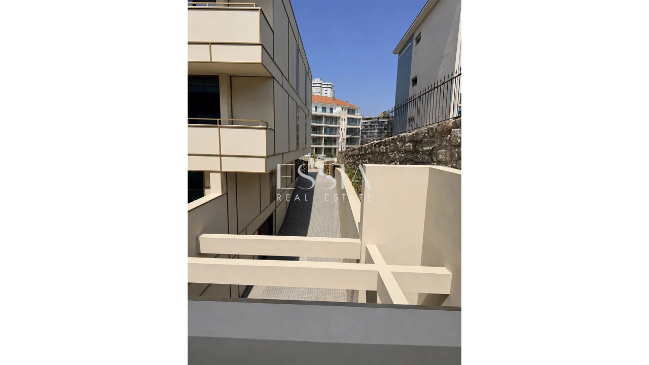 Apartamento T4 para Venda em Lordelo do Ouro e Massarelos Foto 27