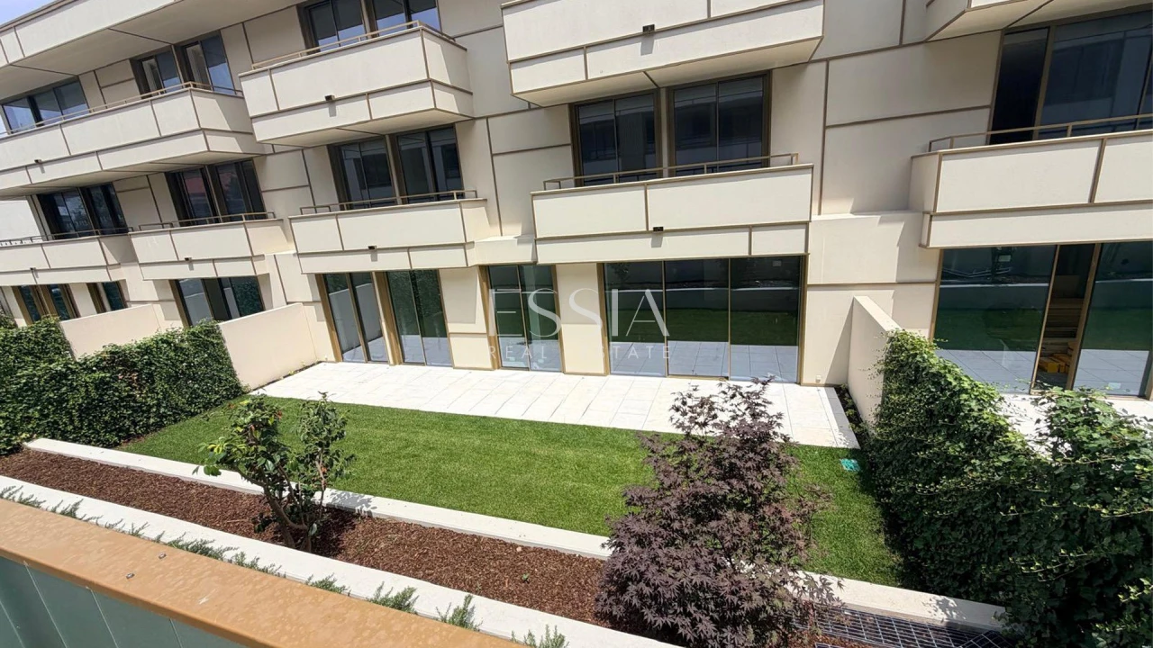 Apartamento T4 para Venda em Lordelo do Ouro e Massarelos Foto 1
