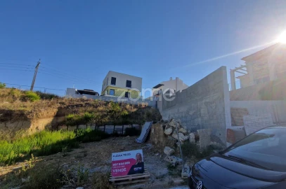Terreno para Venda em Vialonga