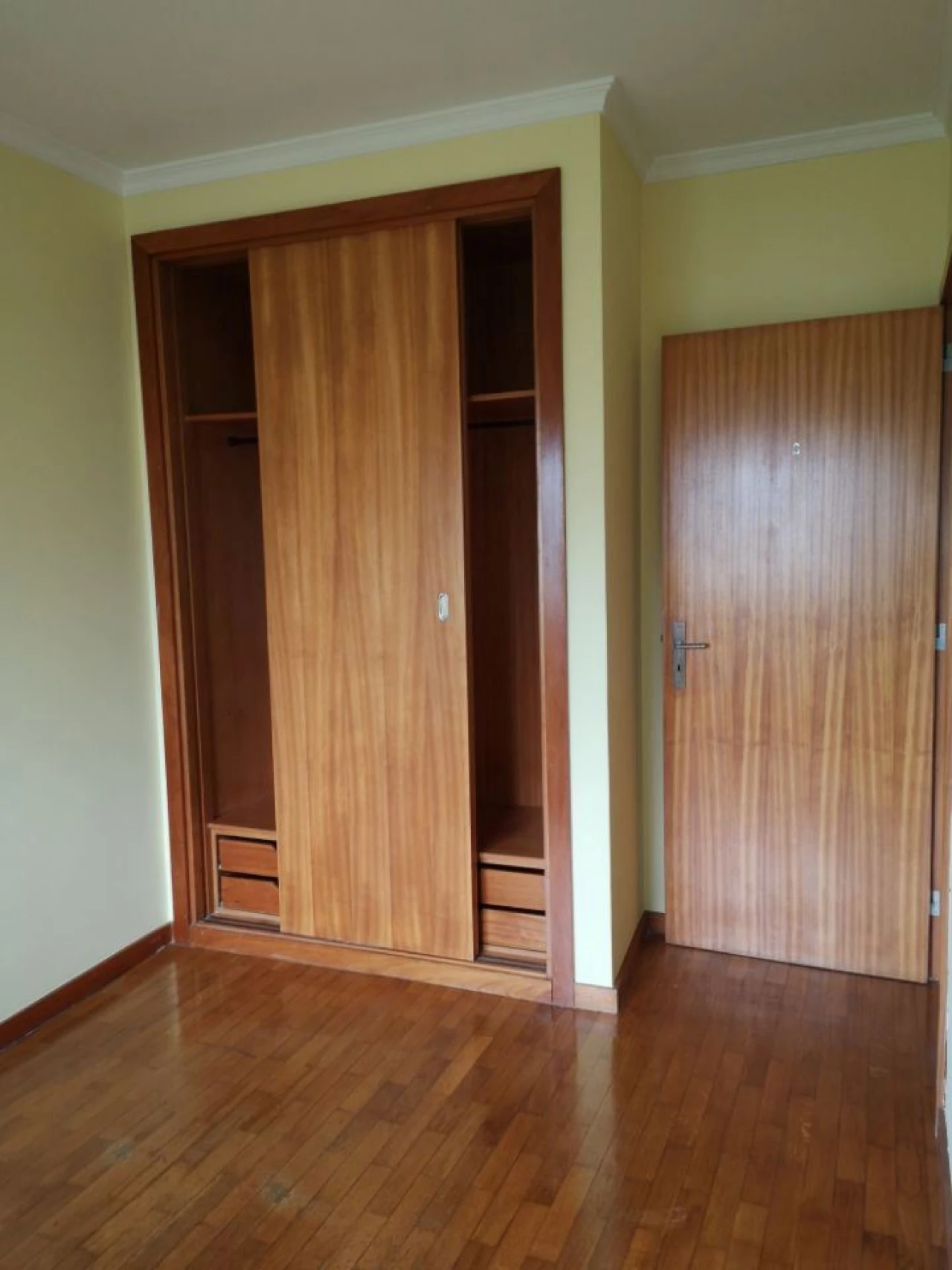 Apartamento T2 para Arrendamento em Mafamude e Vilar do Paraíso Foto 13