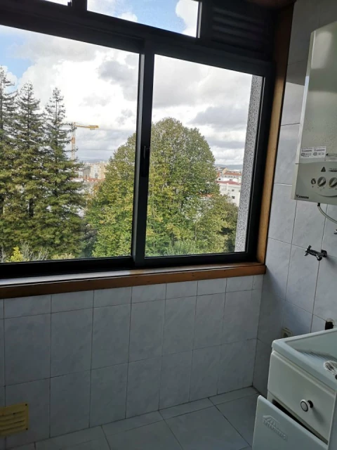 Apartamento T2 para Arrendamento em Mafamude e Vilar do Paraíso