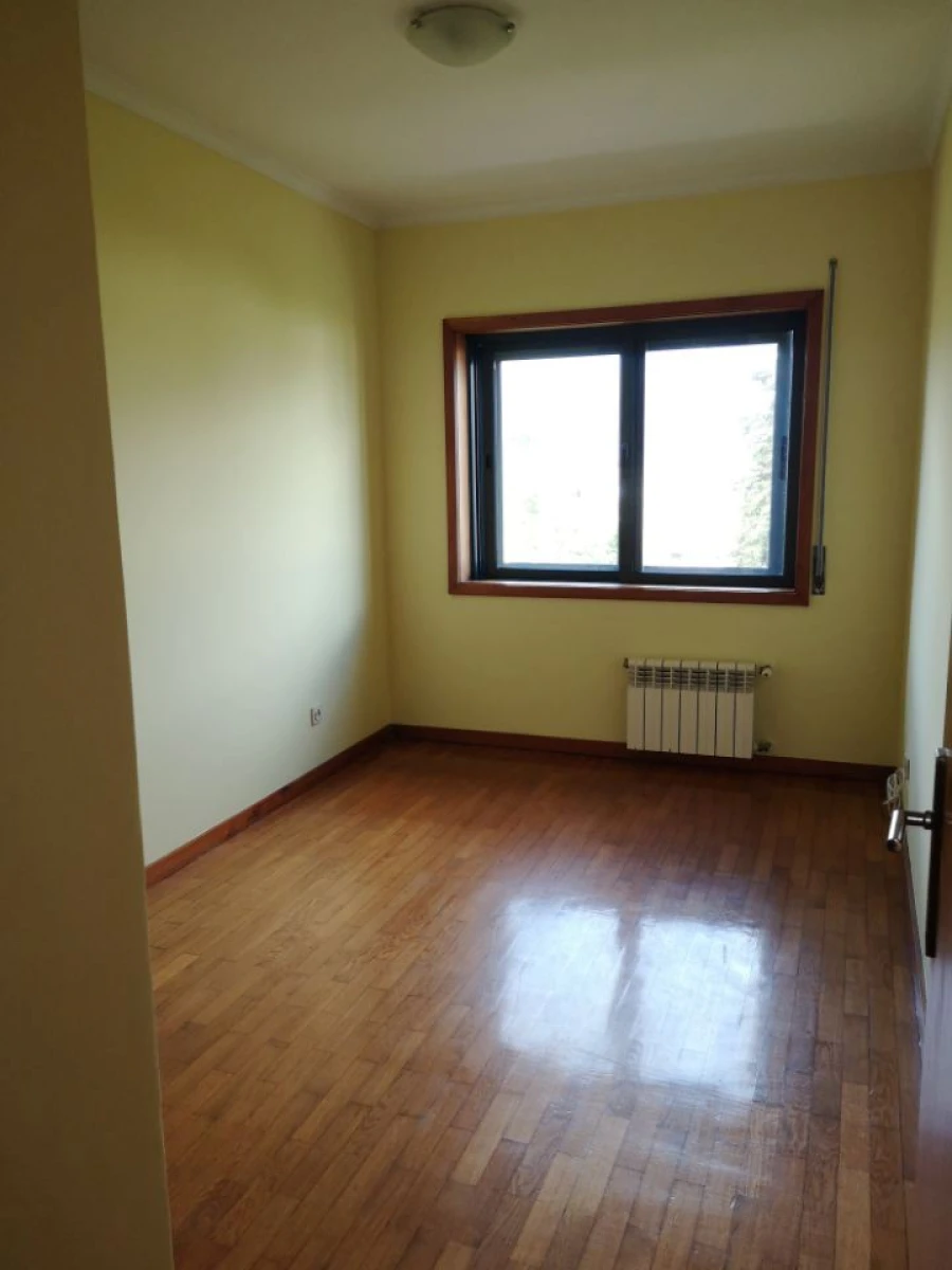 Apartamento T2 para Arrendamento em Mafamude e Vilar do Paraíso Foto 8
