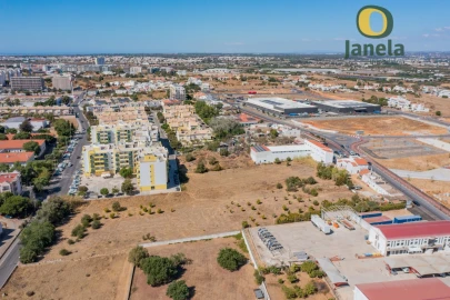 Terreno para Venda em Faro (Sé e São Pedro)
