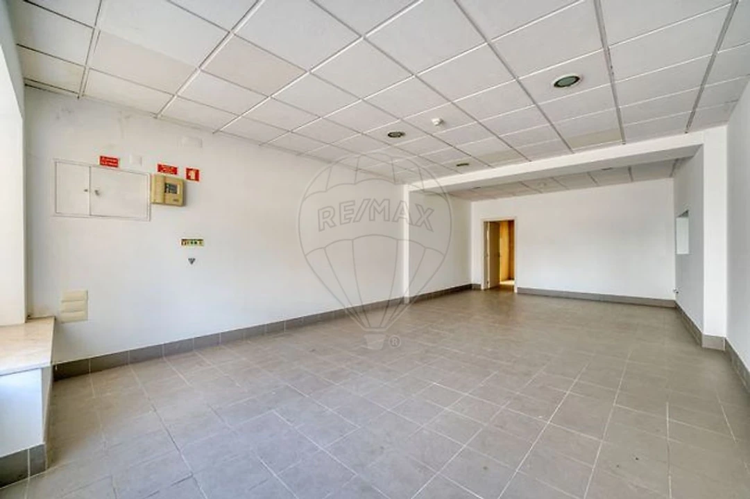 Prédio para Venda em Marvila, Ribeira Santarém, São Salvador, São Nicolau Foto 4