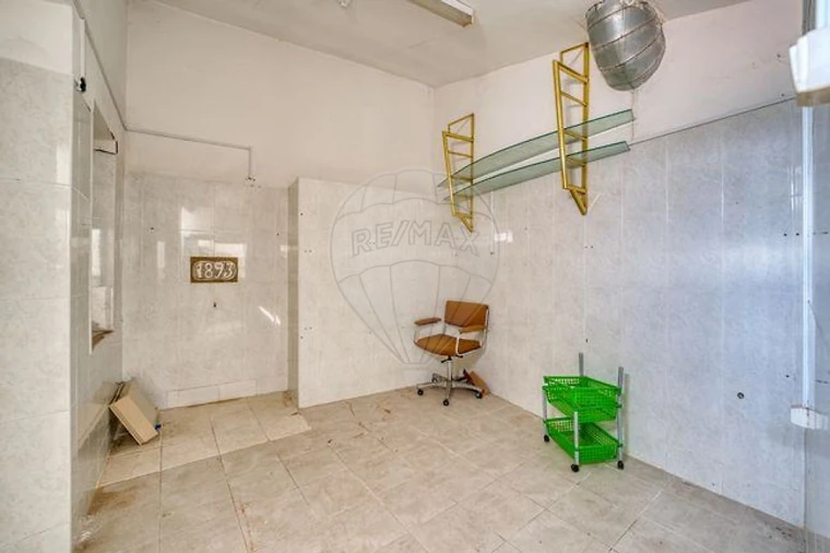 Prédio para Venda em Marvila, Ribeira Santarém, São Salvador, São Nicolau Foto 8