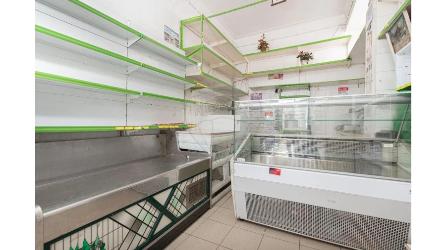 Loja para Venda em Campolide Foto 8