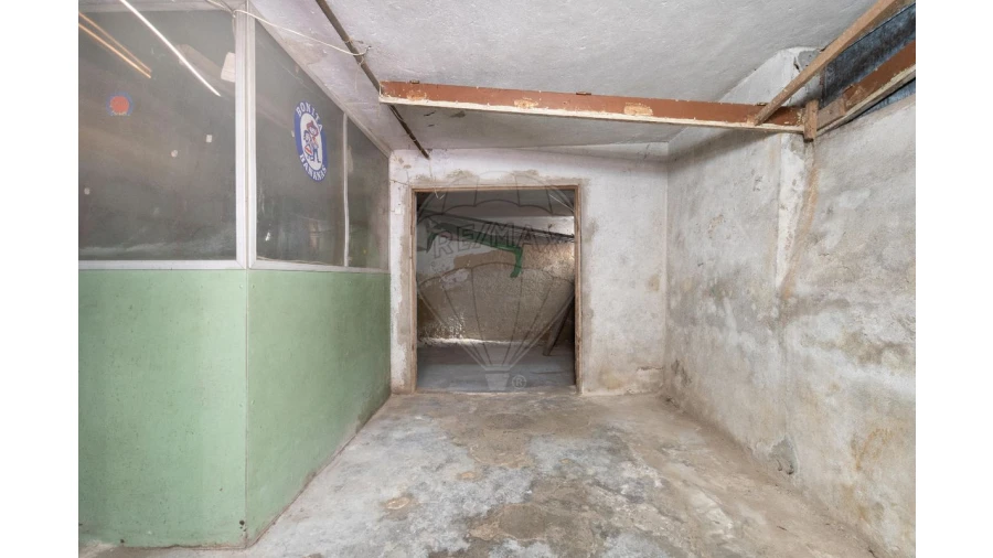 Loja para Venda em Campolide Foto 13