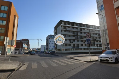 Apartamento T3 para Venda em Requeixo, Nossa Senhora de Fátima e Nariz