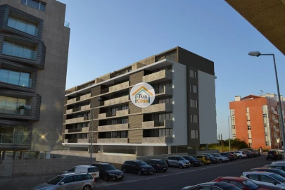 Apartamento T3 para Venda em Requeixo, Nossa Senhora de Fátima e Nariz