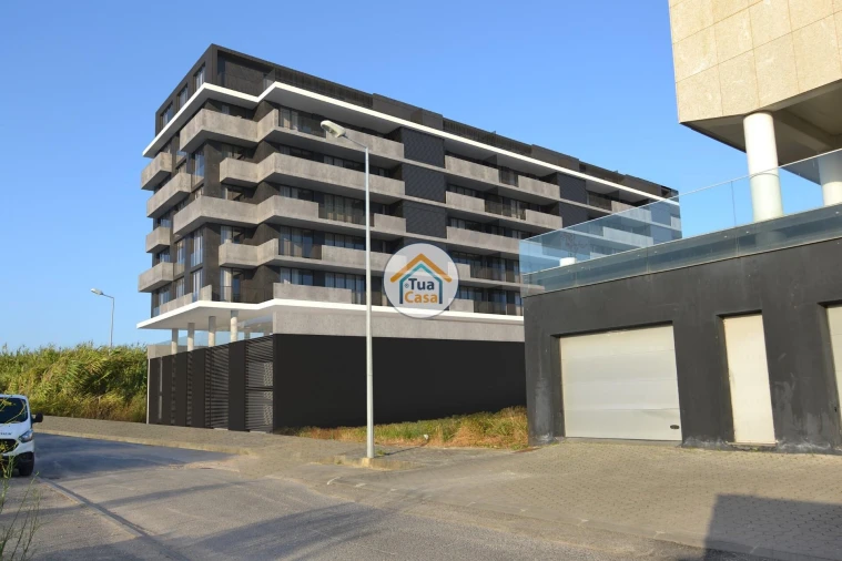 Apartamento T3 para Venda em Requeixo, Nossa Senhora de Fátima e Nariz Foto 2