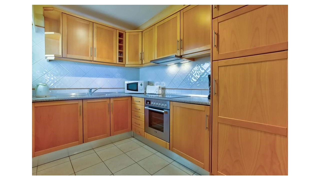 Apartamento T1 para Venda em Lagoa e Carvoeiro Foto 3