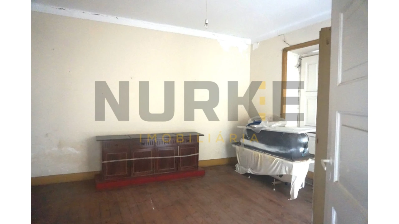 Moradia T9 para Venda em Sé Nova, Santa Cruz, Almedina e São Bartolomeu Foto 13