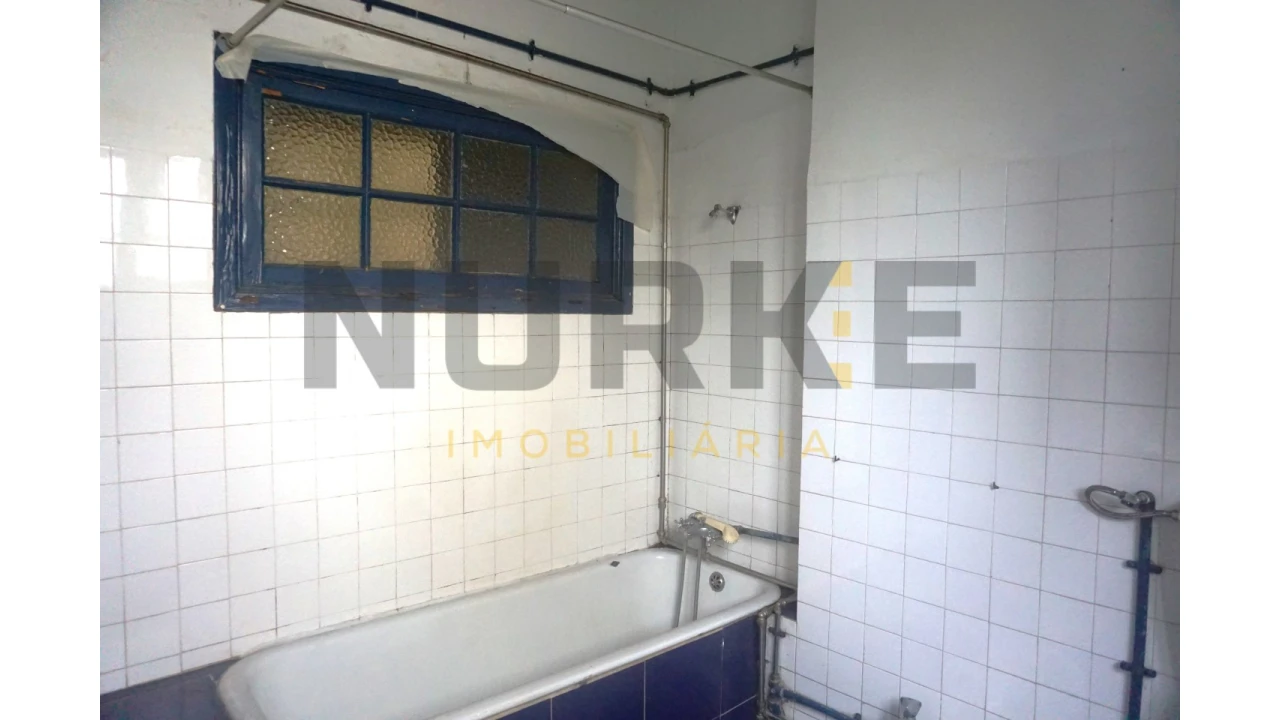 Moradia T9 para Venda em Sé Nova, Santa Cruz, Almedina e São Bartolomeu Foto 14