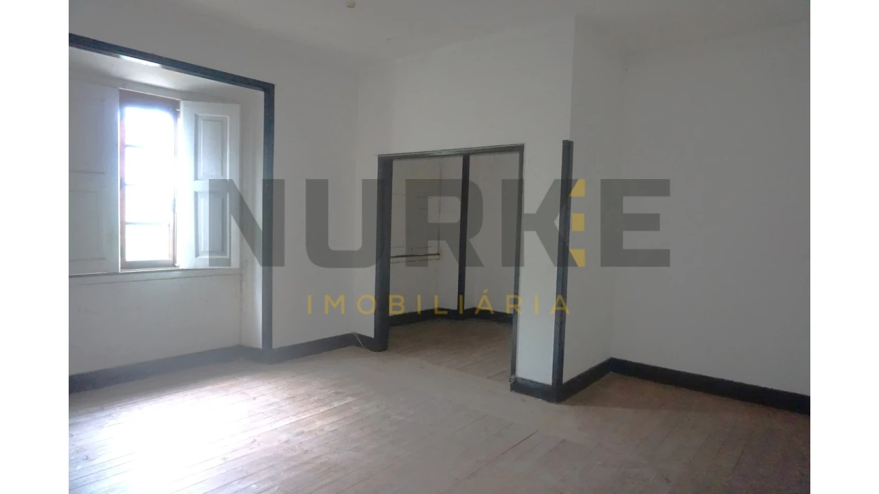 Moradia T9 para Venda em Sé Nova, Santa Cruz, Almedina e São Bartolomeu Foto 18