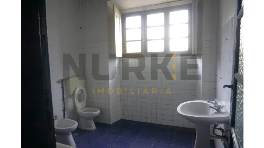 Moradia T9 para Venda em Sé Nova, Santa Cruz, Almedina e São Bartolomeu Foto 15