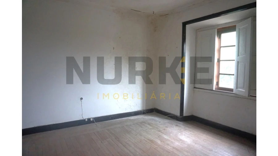 Moradia T9 para Venda em Sé Nova, Santa Cruz, Almedina e São Bartolomeu Foto 19