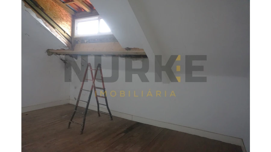 Moradia T9 para Venda em Sé Nova, Santa Cruz, Almedina e São Bartolomeu Foto 22