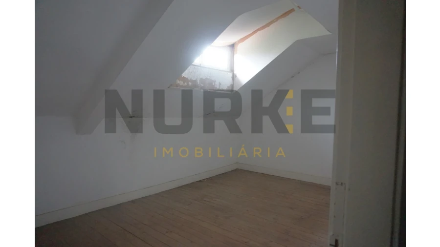 Moradia T9 para Venda em Sé Nova, Santa Cruz, Almedina e São Bartolomeu Foto 26