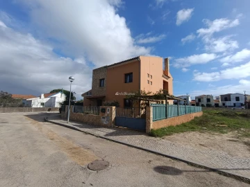 Moradia T4 para Venda em Sesimbra (Castelo)