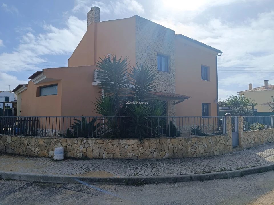 Moradia T4 para Venda em Sesimbra (Castelo) Foto 3