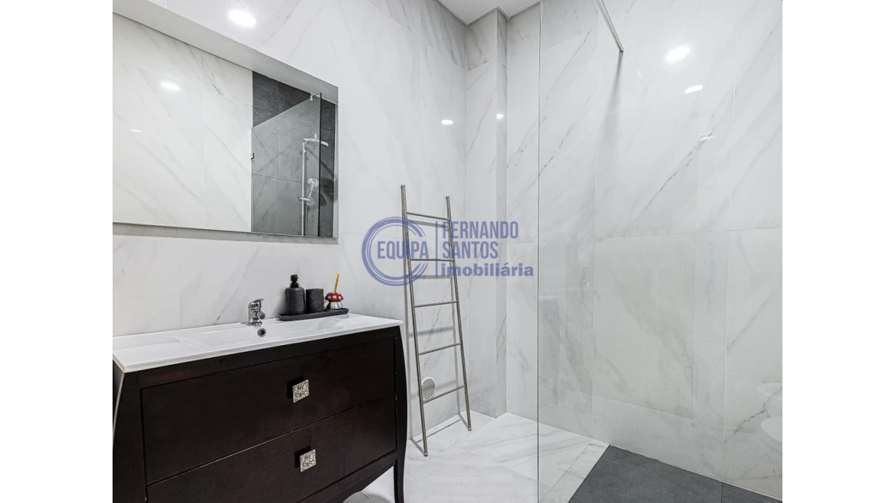 Apartamento T2 para Venda em Albufeira e Olhos de Água Foto 11