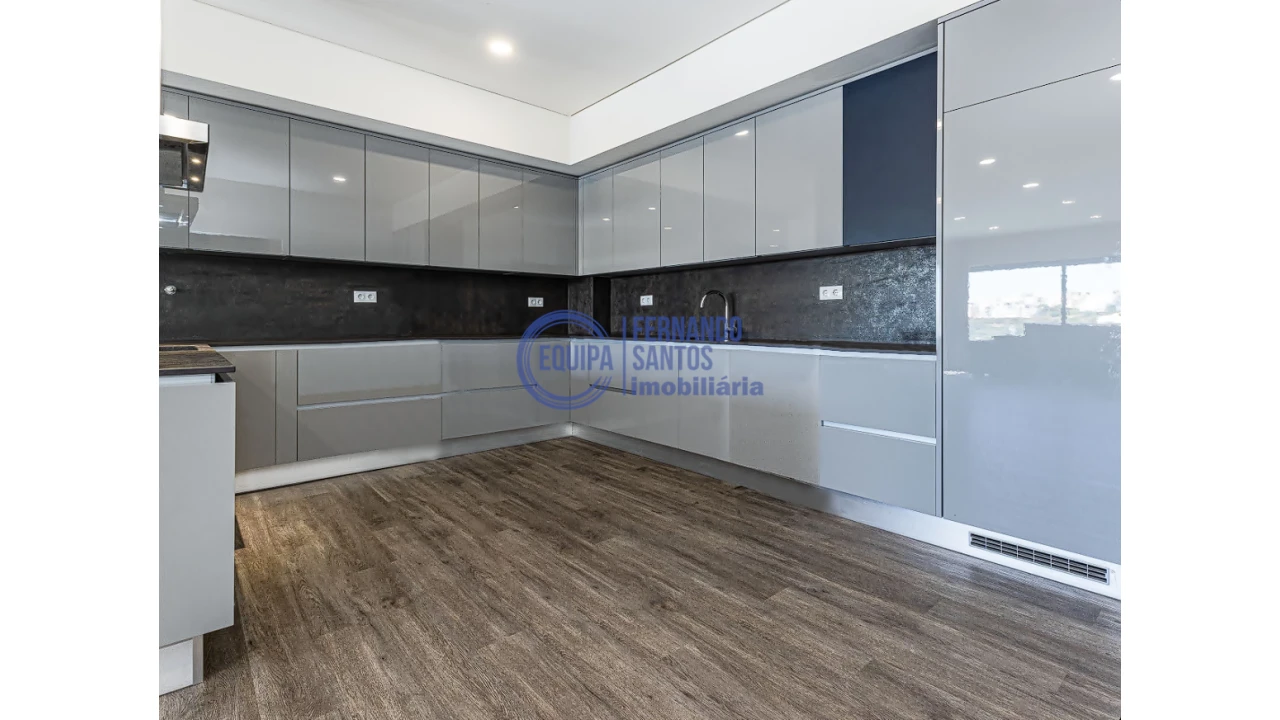 Apartamento T2 para Venda em Albufeira e Olhos de Água Foto 4