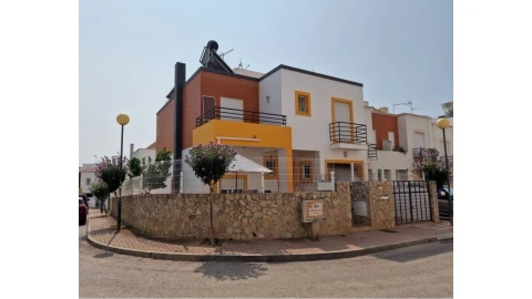 Moradia T4 para Venda em Tavira (Santa Maria e Santiago)