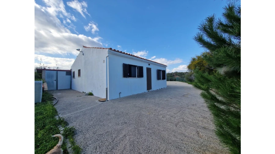 Quinta T2 para Venda em Santa Catarina da Fonte do Bispo Foto 2