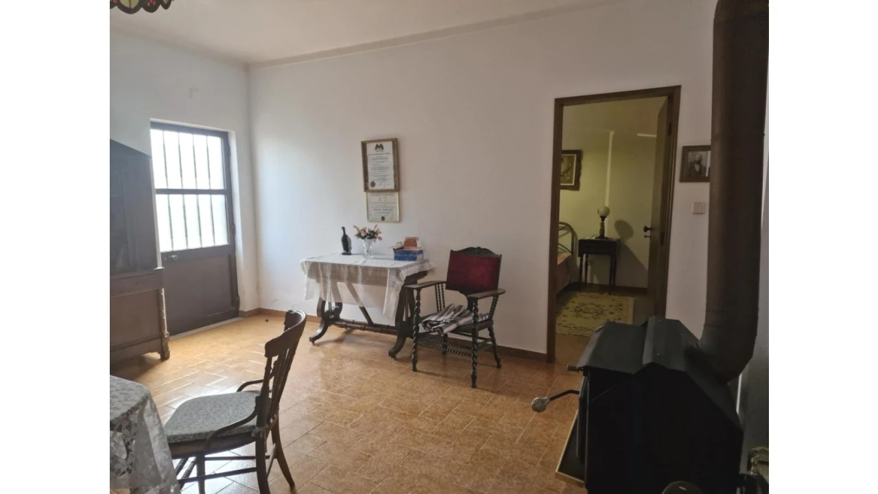 Quinta T1 para Venda em Santa Catarina da Fonte do Bispo Foto 5