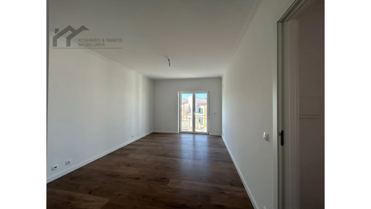 Moradia T3 para Venda em Ericeira Foto 35
