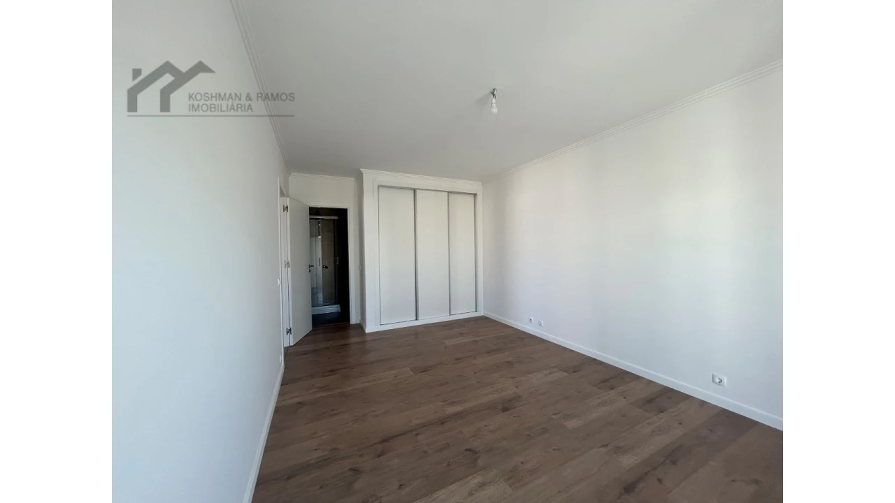 Moradia T3 para Venda em Ericeira Foto 36