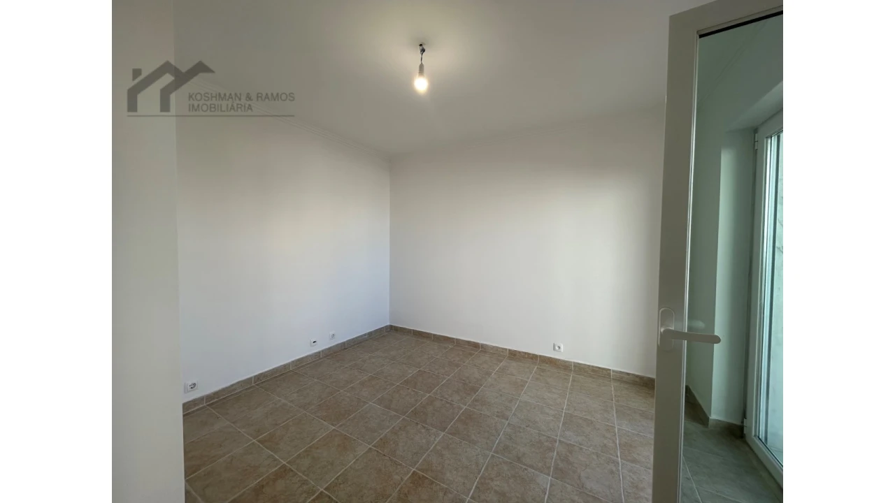 Moradia T3 para Venda em Ericeira Foto 46