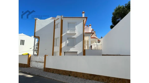 Moradia T3 para Venda em Ericeira