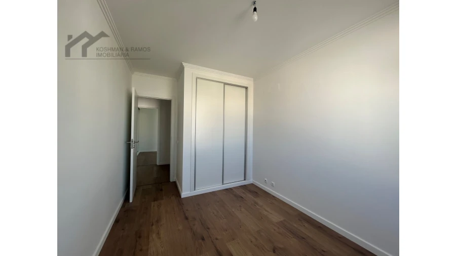 Moradia T3 para Venda em Ericeira Foto 32