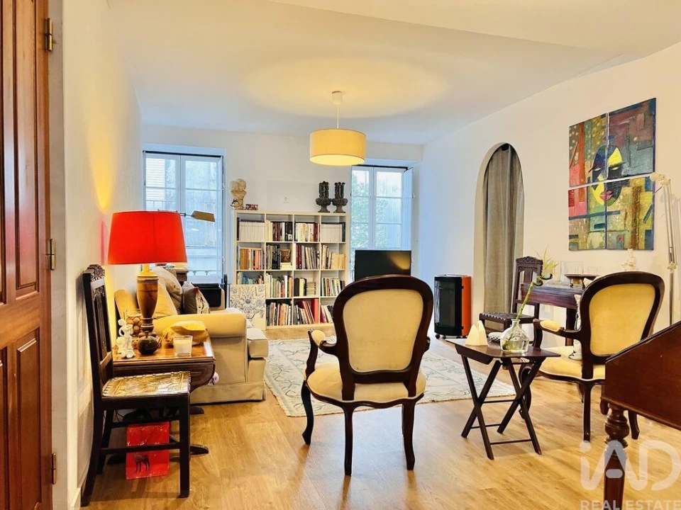 Apartamento T3 para Arrendamento em Romeira e Várzea Foto 1