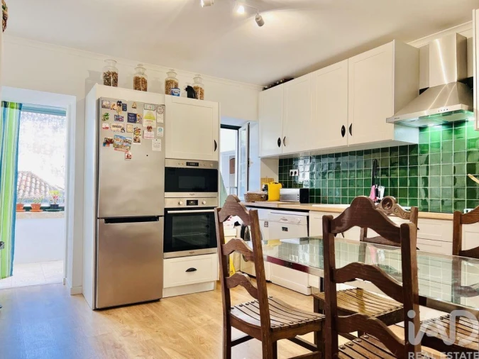 Apartamento T3 para Arrendamento em Romeira e Várzea Foto 3